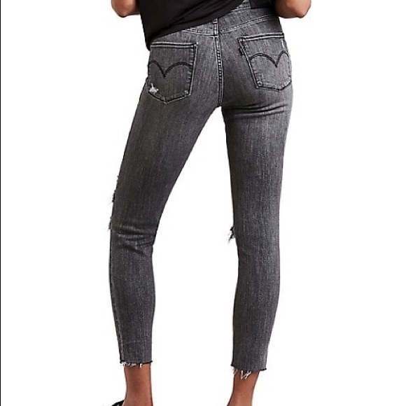 Levi’s 721 High Waisted Denim - Picture 2 of 4